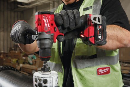 Дрель-шуруповерт Milwaukee M18 FDD3-0X