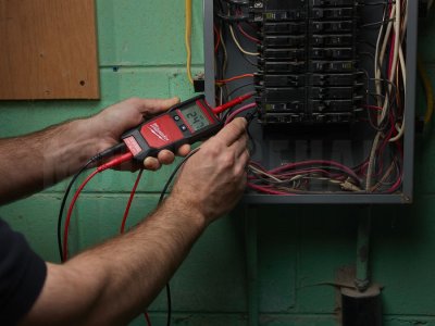 Тестер автоматический Milwaukee 2212-20