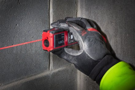 Дальномер лазерный Milwaukee LDM 100
