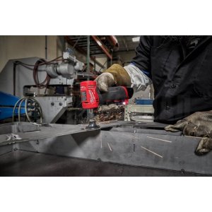 Шлифмашинка угловая цанговая Milwaukee M12 FDGA--422B