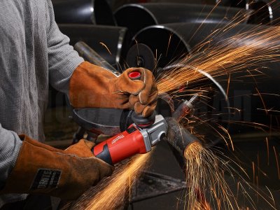 Шлифмашина угловая Milwaukee AGV 15-150 XC DMS