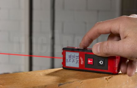 Дальномер лазерный Milwaukee LDM 30