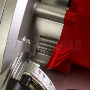 Пила циркулярная Milwaukee CS 85 SB