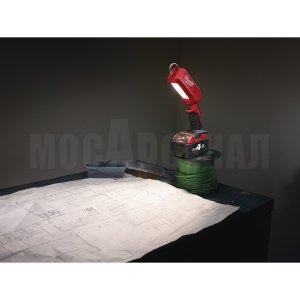 Фонарь Milwaukee M18 IL-0