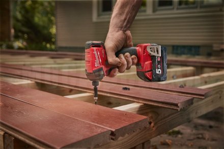 Винтоверт Milwaukee M18 FQID-0X SURGE