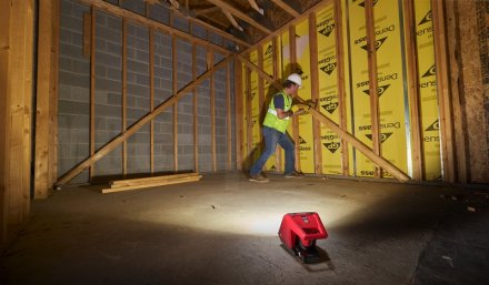 Фонарь Milwaukee M12 AL-0