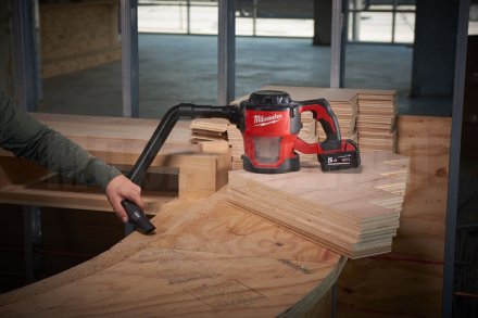 Пылесос Milwaukee M18 CV