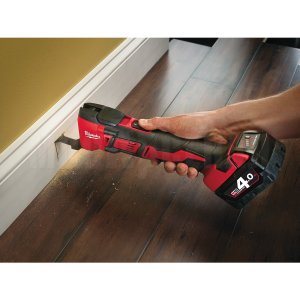 Мультиинструмент Milwaukee M18 BMT-421C