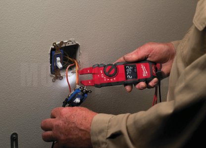 Клещи токовые вилочные Milwaukee 2205-40