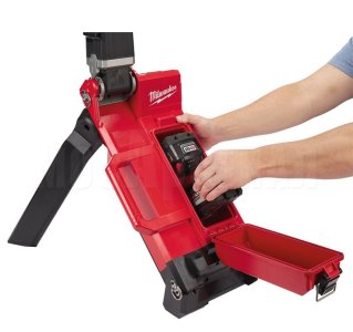 Напольный светодиодный прожектор Milwaukee M18 ONERSAL-0