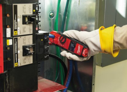 Клещи токовые вилочные Milwaukee 2205-40