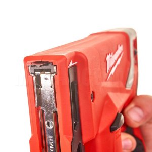 Аккумуляторный степлер Milwaukee M12 BST-202X