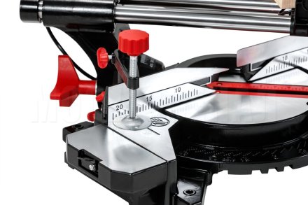 Пила торцовочная сетевая P.I.T. PCM255-C3