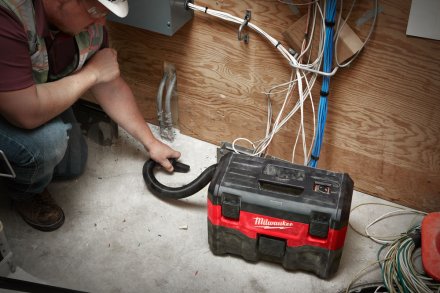 Пылесос Milwaukee M18 VC2