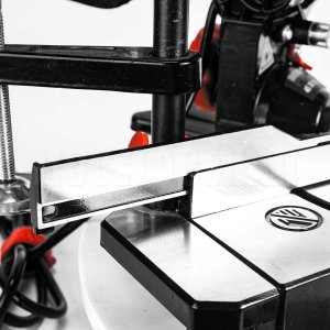 Пила торцовочная сетевая P.I.T. PMS210-C