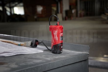 Зарядное USB-устройство Milwaukee M12TC