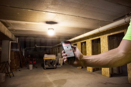 Фонарь Milwaukee M18 ONESLSP-0