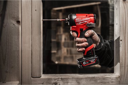  Milwaukee M12 FID2-0