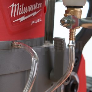 Дрель на магнитной станине Milwaukee M18 FMDP-0C FUEL