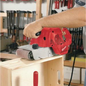 Шлифмашина ленточная Milwaukee BS 100 LE