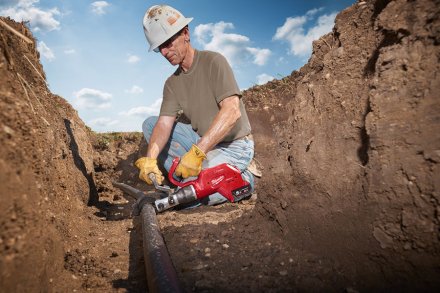 Гидравлический подземный кабелерез Milwaukee M18 HCC75-0C