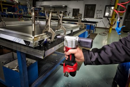 Заклепочник Milwaukee M12 BPRT-0