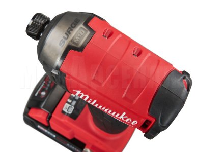Винтоверт Milwaukee M18 FQID-502X SURGE