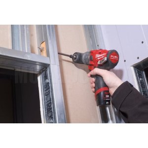 Дрель-шуруповерт Milwaukee M12 FPDXKIT-202X